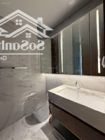 Bán Nhàhẽm Xe Hơi6M Huỳnh Văn Bánh Phường 11 Quận Phú Nhuận,Diện Tích5X14M Nh, Trệt 3 Lầu. Nhà Mới Vào Ở Ngay