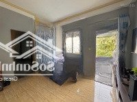 Bán Nhà Ngay Hàng Xanh 4Tầng (5.3 X 14) 4P Ngủ Đường Điện Biên Phủ, 5P Qua Q1