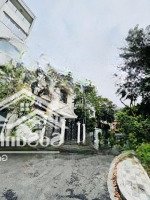 Biệt Thự Víp Lạc Long Quân Tây Hồ, An Ninh Tốt, Khu Vực Đáng Sống, Xung Quanh Quan Chức