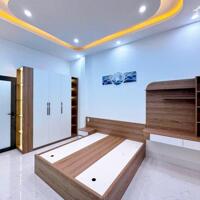 BÁN NHÀ 1T1L đúc mới, 3 MẶT TIỀN thông thoáng - VIEW SÔNG mát mẻ