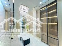 Nhà Mới Đập Hộp Dân Xây Chắc Chắn Hào Nam Đống Đa Thang Máy 30M* 6T* Giá Bán 8.2 Tỷ.