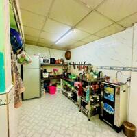 BÁN NHÀ CẤP 4 GẦN CHỢ PHÚ THỌ, SỔ RIÊNG 130M2, KP5 PHƯỜNG TRẢNG DÀI.