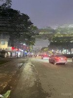 Bán Nhà Phân Lô Hàng Không - 4 Tầng Kiên Cố - Phố Nguyễn Văn Cừ, Gia Thụy - 44M2 - 10.6 Tỷ