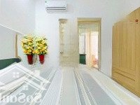 Bán Nhàhẽm Xe Hơihuỳnh Văn Bánh P13 Quận Phú Nhuận Hđt 70 Triệu Dt: 7 X 16M Kc: 6 Lầu-Thang Máy. Giá Bán 21.5Ty