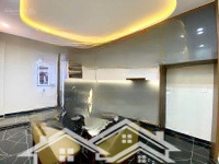 Nhà Ngộp Bán Gấp Đường Huỳnh Văn Bánh, Phú Nhuận / 64M2 (Sổ Hồng Riêng)