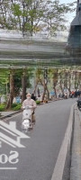 Bán Nhà Ven Hồ Trúc Bạch, Dtích 20 Mét Tầng 1, Sân Rộng, Hàng Xóm Đại Gia, Đường Thoáng Quanh Năm