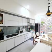 Nhà 3 tầng đẹp đường Vạn Kiếp, DT đất 88m ngang 4m5, nội thất và thiết kế hiện đại