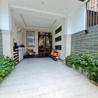 Nhà 3 tầng đẹp đường Vạn Kiếp, DT đất 88m ngang 4m5, nội thất và thiết kế hiện đại