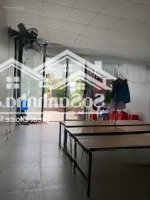 Nhà 2 Tầngmặt Tiền183M2 - Ngang 9M - Sàn Lót Đá Hoa Cương - Phía Trước Kd - Phía Trên Cho Thuê Dạy Học