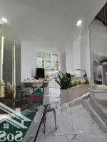 Chủ Cần Bán Nhà Gần Như Mới Hoàn Toàn