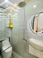 Bán Nhà Mặt Tiền Đường 3/2 Và Trần Minh Quyền Dt: 4X14M, 5 Tầng St Giá Bán 15,5 Tỷ Thương Lượng