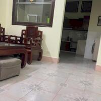 Cho thuê nhà ngõ 318 Phố Đê La Thành, ngay ĐH văn hoá 48m2, 3 tầng, 11 Triệu