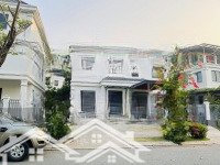 Cực Hót - Sở Hữu Ngay Biệt Thự View Sông Cực Đẹp Giá Bán 30 Tỷ (Có Thương Lượng).Diện Tích160M 1 Trệt 2 Lầu