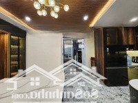 Biệt Thự Đẹp Cao Cấp-Bảo Vệ 24/24-Có Thang Máy-Liền Kề Phú Mỹ Hưng- 59 Triệu