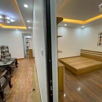 Bán căn hộ tập thể Thanh Xuân Bắc, Thanh Xuân, lô góc 2 mặt thoáng, 3 ngủ, 2wc, nhà đẹp full nội thất