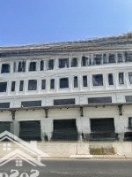 Shophouse Đường Song Hành 5X20 1 Trệt 1 Lửng 3 Lầu Hoàn Thiện Sẵn Có Thang Máy Giá Bán 43 Triệu/Tháng