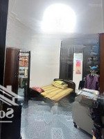 Bán Nhà Ngọc Khánh Ba Đình Nhà Dân Xây 10 M Ra Phố Oto Đỗ Cửa Lo Góc Vị Trí Siêu Đẹp Kinh Doanh