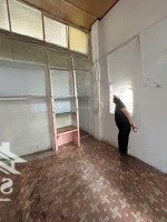 Bán Nhà Quận 3 Cấp 4 Tiện Xây Mới . Gốc 2 Mặc Tiền Hẻm Thông Thoáng