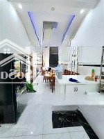 Gấp Định Cư Giảm 5 Tỷ! Bán Kín Biệt Thự Sân Vườn 460M2 Full Thổ - Ngang 10M - Giá Chỉ 46 Triệu/M2