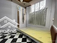 Căn Hộ Mặt Tiền Đường Có Ban Công Quận 10