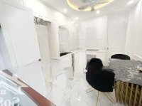 Mặt Phố Nguyễn Kiệm, Phú Nhuận - 12 Tỷ - Nhà 4 Tầng ( 2 Phòng Ngủ+ 3Wc) - 61M2
