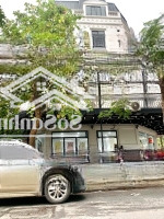 Mặt Bằng Trung Tâm Quận Hoàn Kiếm Lô Góc Tầng 2 100M2 Trong Nhà 100M2 Ngoài Sân 80 Triệu/ 1 Tháng