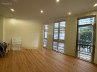 Cho Thuê Nhà Mặt Phố Vinhomes Green Bay,Diện Tích120M2 * 3,5 Tầng 1 Hầm, Giá Bán 55 Triệu, Liên Hệ: 0968120493