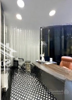 Chính Chủ Cho Thuê Nhà 6 Lê Quý Đôn Quận 3 Dt: 10X30M Kết Cấu 1 Trệt 3 Lầu