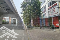 Ảnh Thật -Mặt Tiền9M Trình Diễn Thời Trang Trước Cửa Trường Chinh Lê Trọng Tấn Tôn Thất Tùng, Xây Đẹp