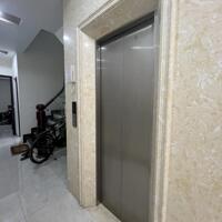 Bán nhà 62m2 mặt phố trung tâm Cầu Giấy, Oto vào nhà, Diện tích rộng, Thang máy, Vỉa hè, Kinh doanh đỉnh cao