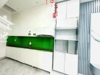 Cho Thuê Nhà 6 Tầng Ở Hồ Tùng Mâu, Thông Sàn, Full Điều Hòa.
