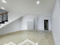 Cho Thuê Shophouse Mặt Tiền Song Hành Nhà Thô 25 Triệu, Đã Hoàn Thiện 43 Triệu, 140M2 Nội Khu 40 Triệu, Em Cung