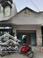 Bán Nhà Mặt Tiền Lê Thị Riêng..đúc 2 Lầu Hoàn Công Đầy..dt:4X15M 3Pn 3 Vệ Sinhnhà Hơi Cũ.vỉa Hè 8M Kd