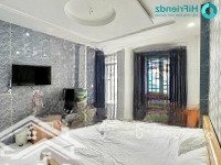 Căn Hộ Dịch Vụ Ban Công Siêu Đẹp Ở Sát Cầu Nguyễn Văn Cừ Giảm Giá Sâu