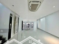 Văn Phòng Trệt + 1 Lầu,Diện Tích7 X 22M, Ngăn Sẵn Vách Kính, Máy Lạnh Âm Tường Vị Trí Vàng Vạn Phúc City
