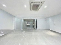 Văn Phòng Trệt + 1 Lầu,Diện Tích7 X 22M, Ngăn Sẵn Vách Kính, Máy Lạnh Âm Tường Vị Trí Vàng Vạn Phúc City