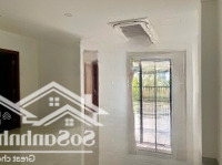 Văn Phòng Trệt + 1 Lầu,Diện Tích7 X 22M, Ngăn Sẵn Vách Kính, Máy Lạnh Âm Tường Vị Trí Vàng Vạn Phúc City