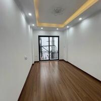 LÔ GÓC 2 THOÁNG VĨNH VIỄN- ĐƯỜNG TRƯỚC NHÀ Ô TÔ THÔNG - ĐỨC GIANG - LB 35 M2,5 TẦNG, MT 3.7M, 6.4 TỶ.