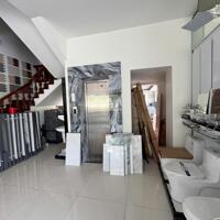 CHO THUÊ NHÀ GÓC 2 MẶT TIỀN ĐƯỜNG VÕ NGUYÊN GIÁP GẦN BỆNH VIỆN HOÀN MỸ GIÁ 40 TRIỆU