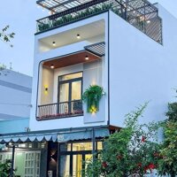 Bán nhà hiện đại đường D6 kdc hồng loan gần bến xe mới cần thơ 5,399 tỷ