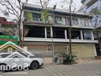 Chính Chủ Cho Thuê Nhà Mặt Tiền Rộng 18.5M, 2 Mặt Thoáng, 235M2. Lh Chính Chủ 0913571717