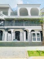 Chính Chủ Gửi Bán Nhà Liền Thổ Palm City, Palm Marina Quận 9 Nhà 5* 25M Vào Ở Ngay