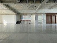 Toà Nhà Cao Tầng Riverside Tp Thủ Đức(Q2) Cho Thuê.diện Tích10X24M, Hầm 7 Tầng Sàn Trống. Giá 250 Triệu/Th