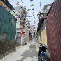 Bán Đất tặng Nhà.An Dương Vương.Tây Hồ. Lô Góc, Sát Phố.Dt:67M2.. Chỉ 8,5 tỷ