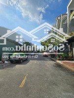 Bán Nhà Tai Dự Án Phú Hồng Thịnh 6, 1 Trệt 2 Lầu