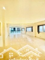 Bán Tòa Nhà Văn Phòng Lô Góc 3 Thoáng - Mặt Phố Lê Trọng Tấn.
 Diện Tích: 182M - 8 Tầng -Mặt Tiền5.6M - Giá 80