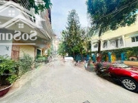 Duy Nhất Căn Nguyễn Chánh -Diện Tích60M2 -Mặt Tiềnlớn - Thang Máy - Ô Tô Tránh - Giá Bán 19.7 Tỷ