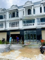 Nhà Phố 3 Tầng Gần Kcn Bàu Bàng Sổ Hồng Sẵn Liên Hệ: 0932288887