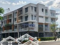Cần Bán Gấp Nhà Phố Lovera Premier Ngang 8M X15M Chỉ Một Căn Duy Nhất . Liên Hệ: 0946343638 Em Quân