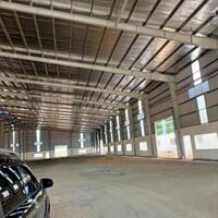 Cho thuê 4800m2 XƯỞNG bến cát , Giá : 315 triệu/tháng ,G.tờ đầy đủ , PCCC tự động ,đường công ,khu sản xuất